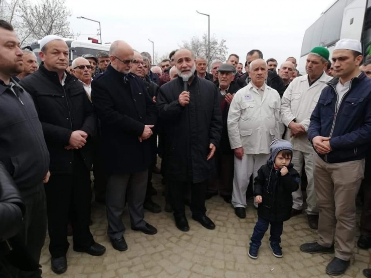 Umre Yolcuları Erdek’ten Dualarla Uğurlandı