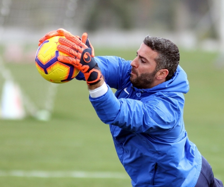 Antalyaspor Galatasaray’a Bileniyor