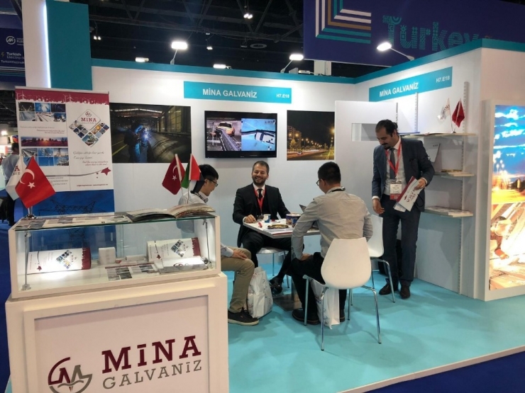 Mina Galvaniz Dubai’de İlgi Odağı Oldu