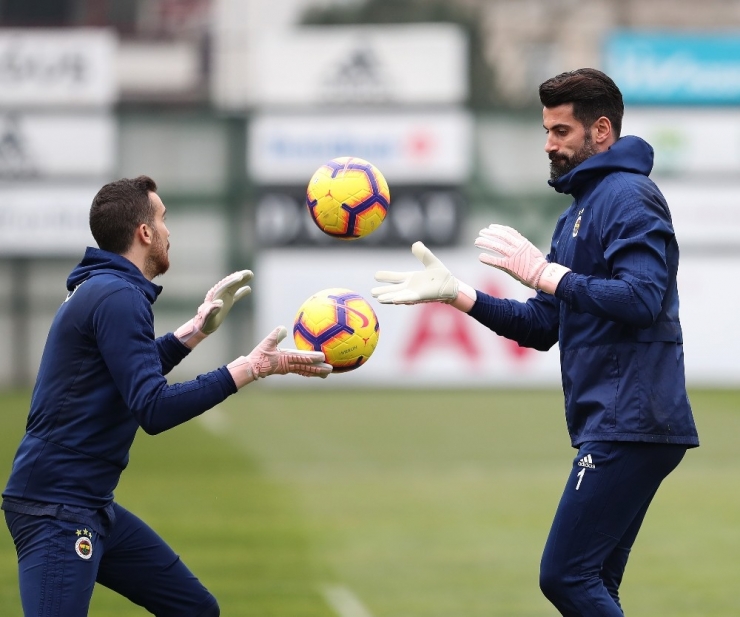 Fenerbahçe, Başakşehir Hazırlıklarını Sürdürdü