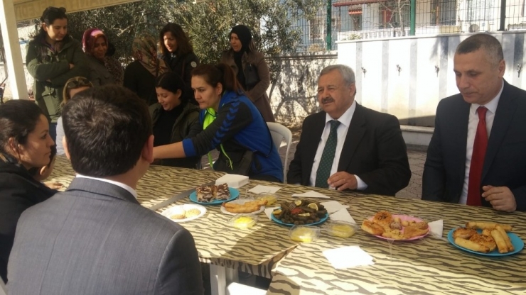 Bahçelievler İlkokulunda Bahar Kermesi