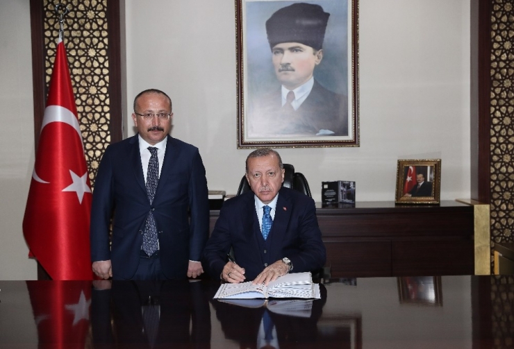 Cumhurbaşkanı Erdoğan Siirt’ten Ayrıldı