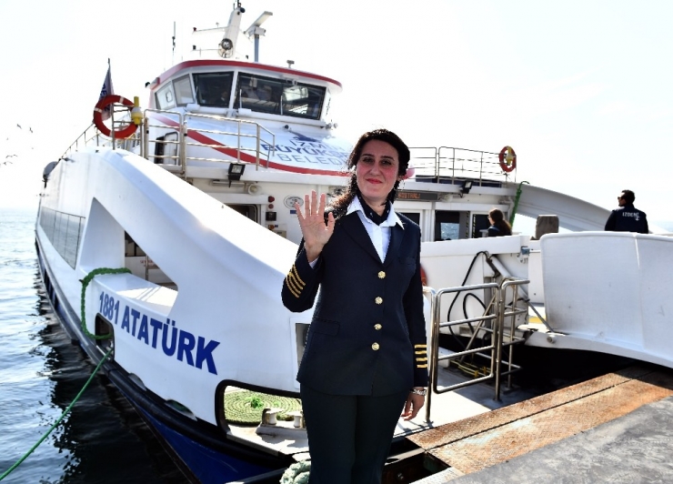 İzmir Körfezi’nin Sultanı: Kamile Kaptan