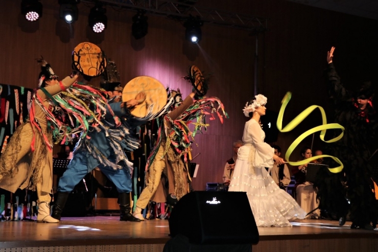 Karabük’te Türk Dünyası Müzik Topluluğu Konseri