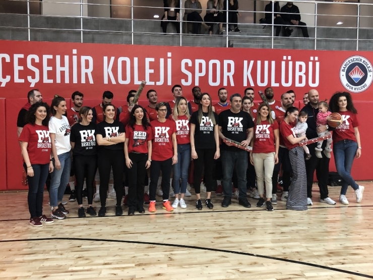 Bahçeşehir Koleji Basketbol Takımı’ndan 8 Mart Dünya Kadınlar Günü Etkinliği