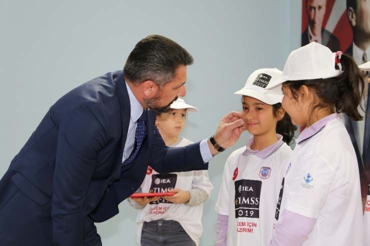 Başkan Yüzügüllü, Öğrencilerle Bir Araya Geldi