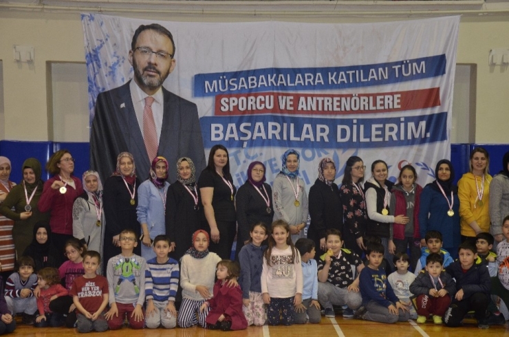 Bilecik’te Badminton Turnuvası Düzenlendi