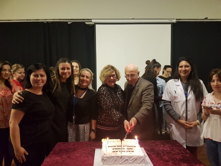 Kadınlar Gününde Kadınlara Özel Pasta