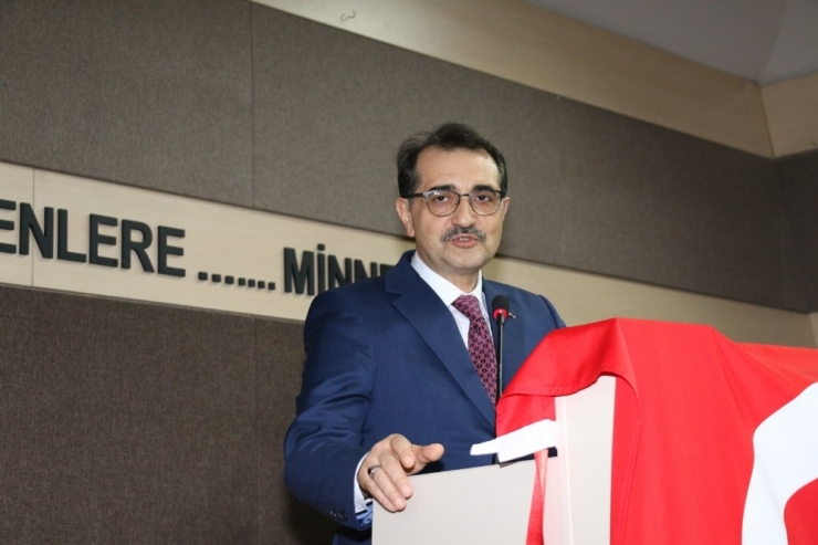 Bakan Dönmez, Kadın Geliştirme Derneği’nin Açılışına Katıldı