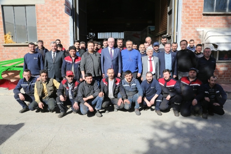 Kazım Kurt Turan Tarım İşçileri İle Bir Araya Geldi