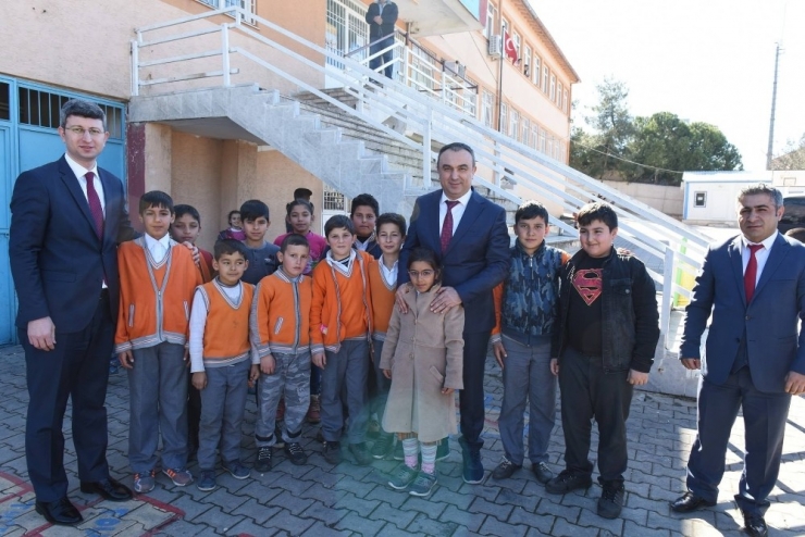 Vali Soytürk Öğretmenlerle Bir Araya Geldi