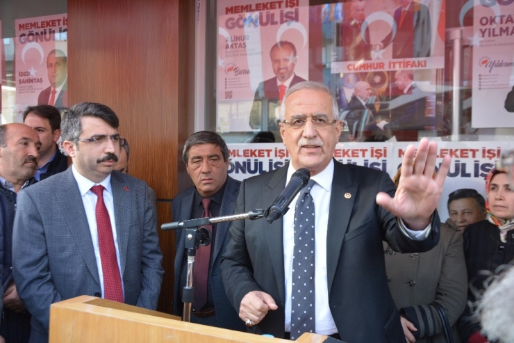 Bursa Milletvekili Aydın: "Türkiye’de Biri Hak, Biri Batıl Olan İki Parti Var. Üçüncü Bir Parti Yok"