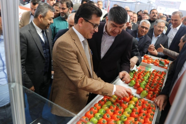 Atay Uslu: "Tarımsal İhracatımız 3.7 Milyar Dolardan 17.7 Milyar Dolara Yükseldi"