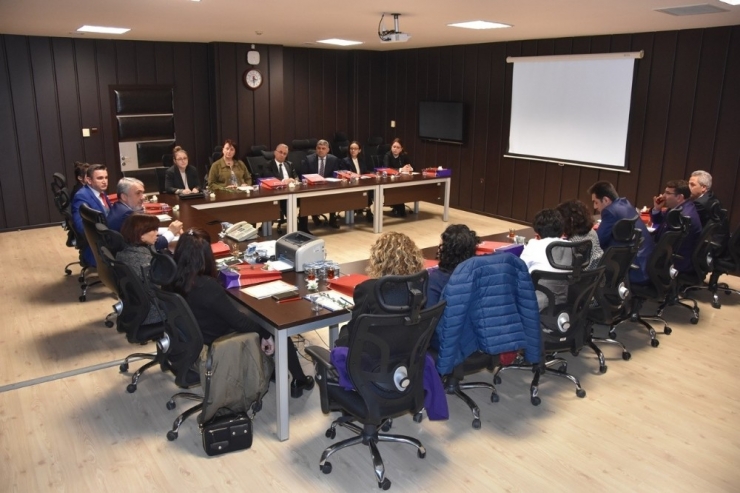 Unvanda Yükselen Akademisyenlere Rektör Bilgiç’ten Tebrik