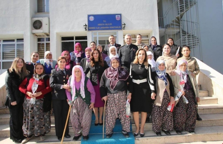 Jandarmanın Özel Konukları