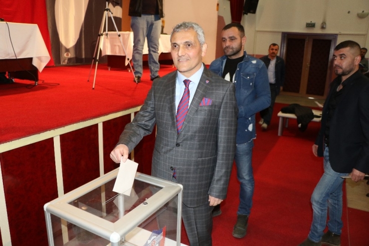 Kardemir Karabükspor, Mehmet Yüksel İle ’Devam’ Dedi