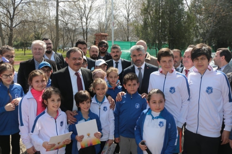 Başarılı Tenisçiler Ödüllendirildi