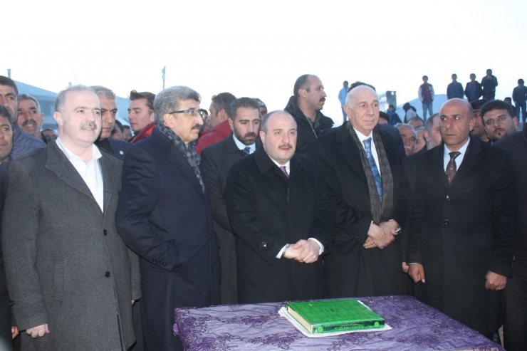 Bakan Varank İki Aşiretin Barış Yemeğine Katıldı