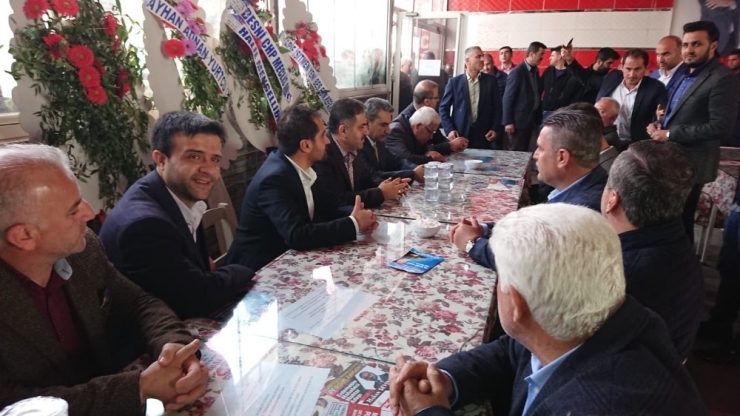 Ak Parti’den Chp’ye Ziyaret