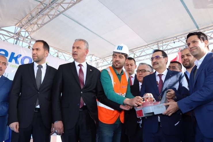 Özel Teşvik Alan Güneş Enerji Paneli Üretimi Yapacak Tesisin Temeli Atıldı