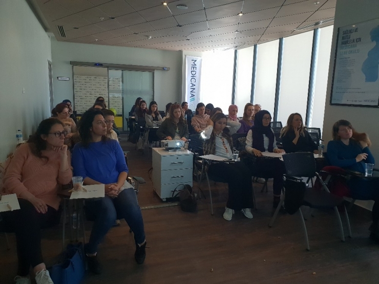 Medicana’da “Gebe Okulu”