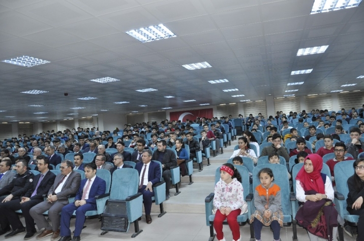 Şuhut’ta İstiklal Marşı’nın Kabulü Ve Mehmet Akif Ersoy’u Anma Günü Töreni