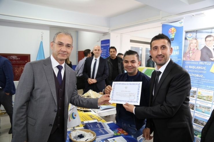 Alkü 4. Kariyer Ve İstihdam Fuarı Başladı