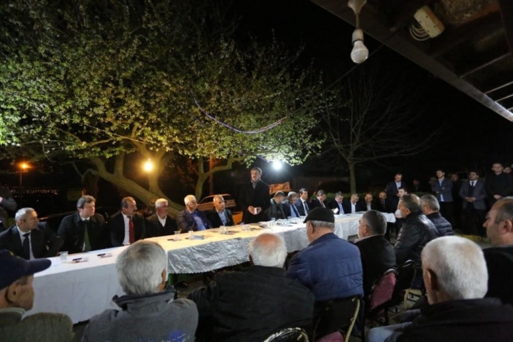 Gençler Başkandan Saha İstedi