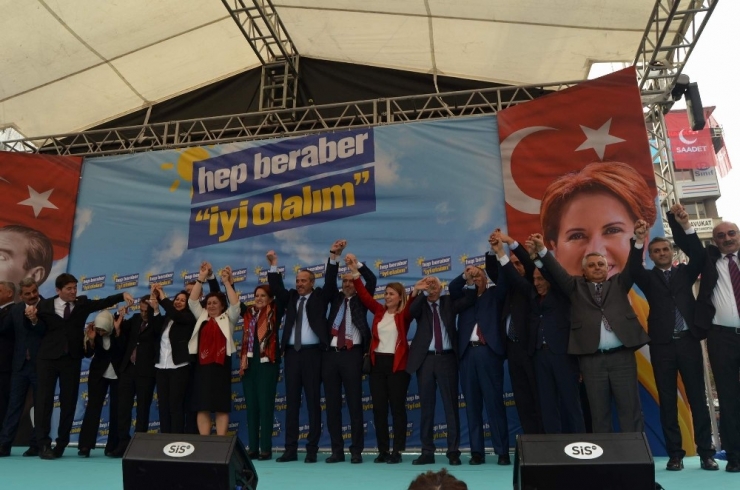 İyi Parti Genel Başkanı Akşener’den Erdoğan’a Mahkeme Çıkışı