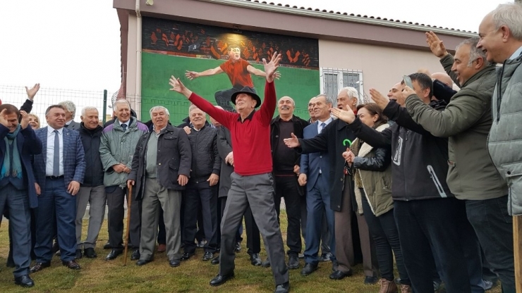 Kazım Kurt’tan Amigo Orhan’a Büyük Vefa