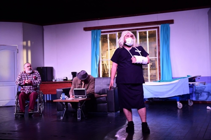 ‘Kaç Baba Kaç’ Oyununun Galası Yapıldı