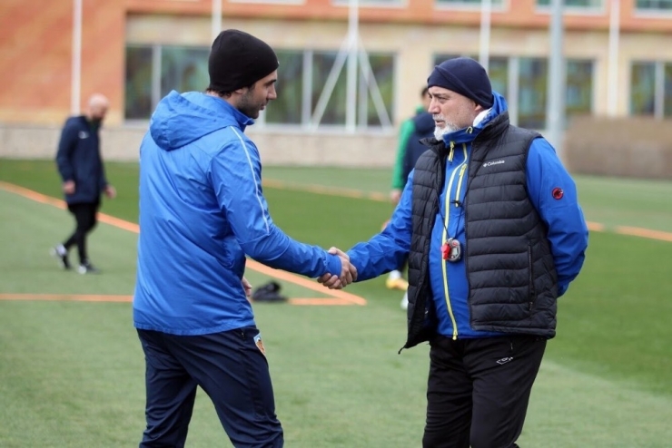 Kayserispor’da Sakıb Aytaç Çalışmalara Başladı