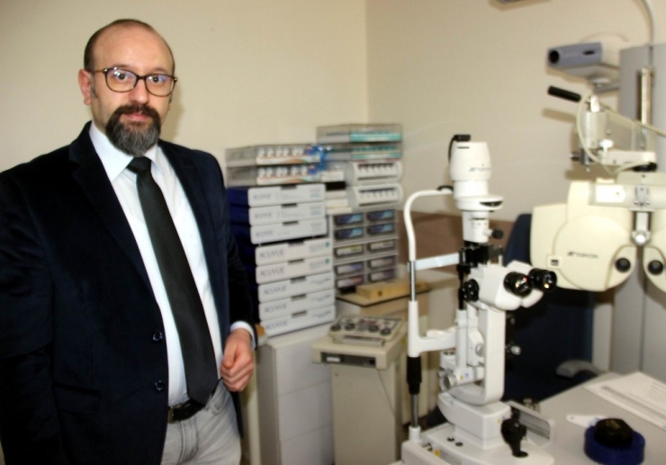 40 Yaş Üstü Hastalar Göz Tansiyonuna Dikkat