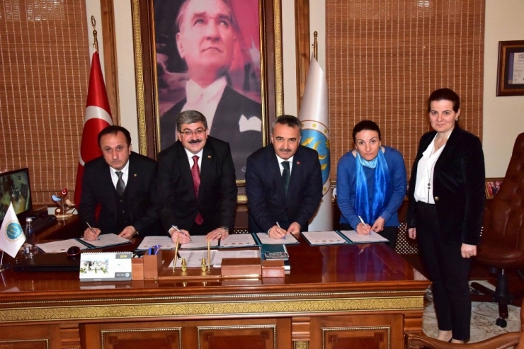 “Eğitimde İş Birliği” Protokolü İmzalandı