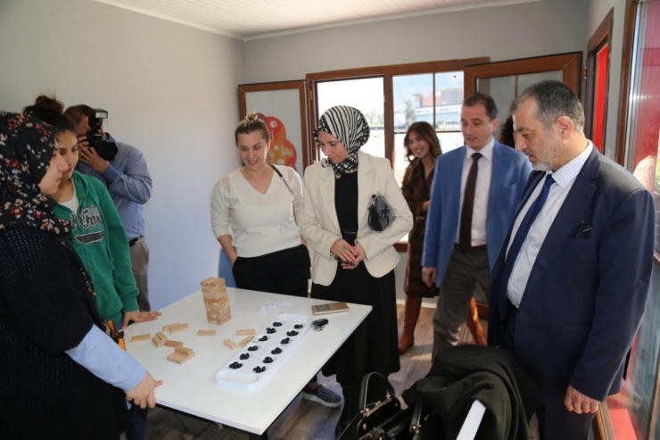 İskenderun’da Stem Kahve Evi Projesi Hayata Geçirildi