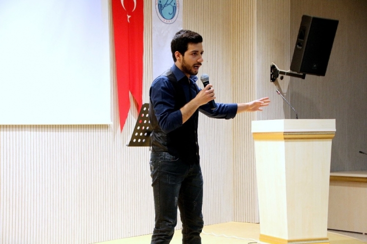 "Bir Hilal Uğruna" Şiir Dinletisi