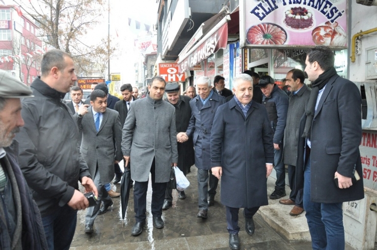 Kars’ta Ak Parti Milletvekillerinin Cumhur İttifakı Adayına Destek Çalışmaları Sürdürüyor