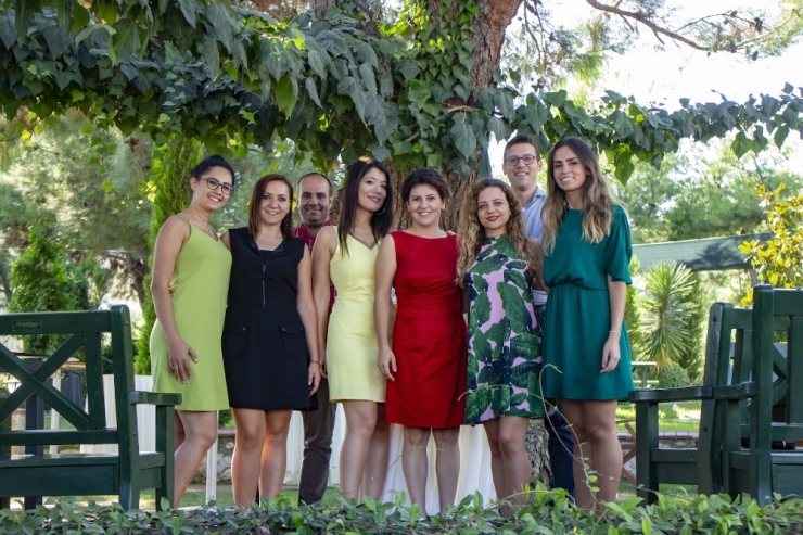 Hugo Boss İzmir Çalışanları Eğitim Derneği’nden 900 Öğrenciye Burs