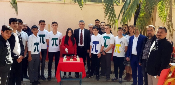 Pi Günü’nde Pi Sokağı Kurdular