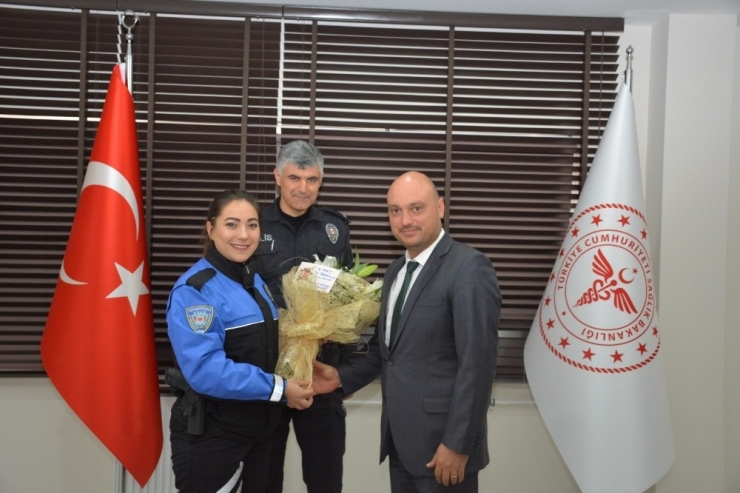 Toplum Destekli Polisler Sağlıkçıları Unutmadı