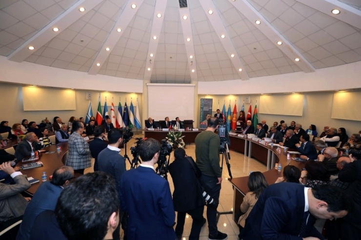 Topçu: “Bir Gün Gelecek; Dilde, Fikirde, İşte Bir Olacağız”