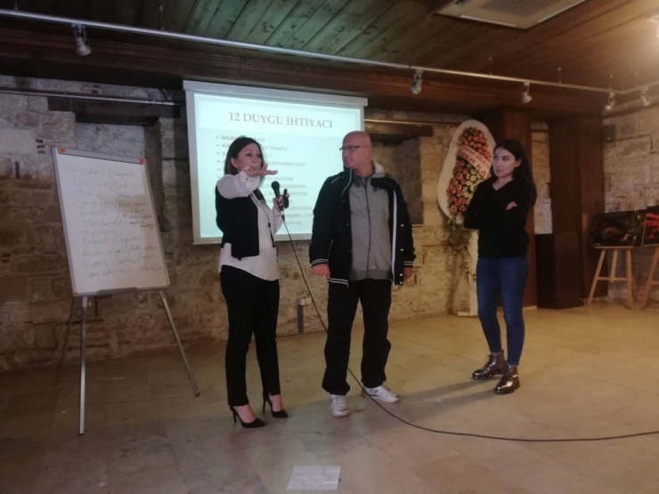 Kuşadası’nda ’Çocuğun Gerçek Potansiyelini Keşfet’ Semineri