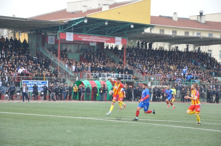 Süper Amatör Lig’de Cizre Serhatspor Şırnak Belediyespor’u 2-1 Yendi