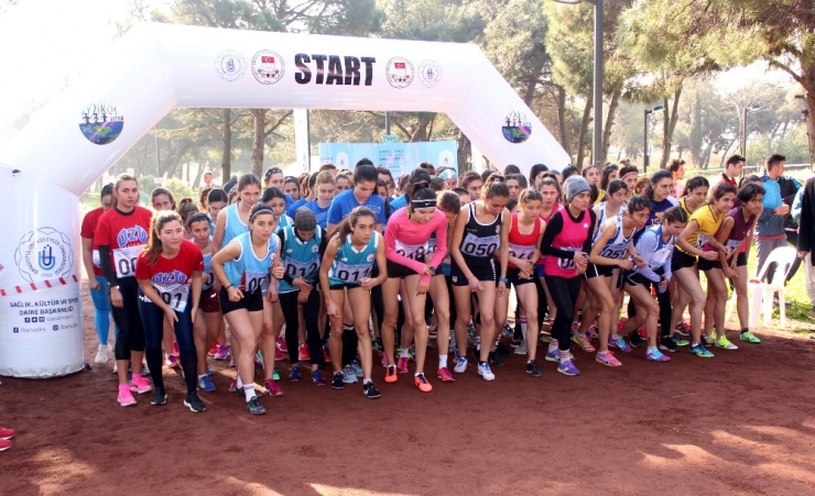 Üniversitelerarası Türkiye Kros Şampiyonası Düzenlendi