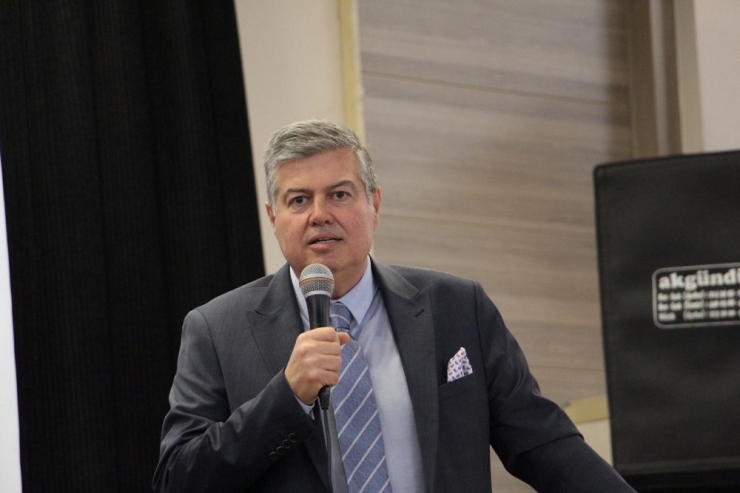 Ak Parti Kuşadası Belediye Başkan Adayı Fuat Akdoğan Projelerini Tanıttı