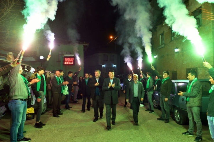 Kirazlı’da Dündar’a Sevgi Seli