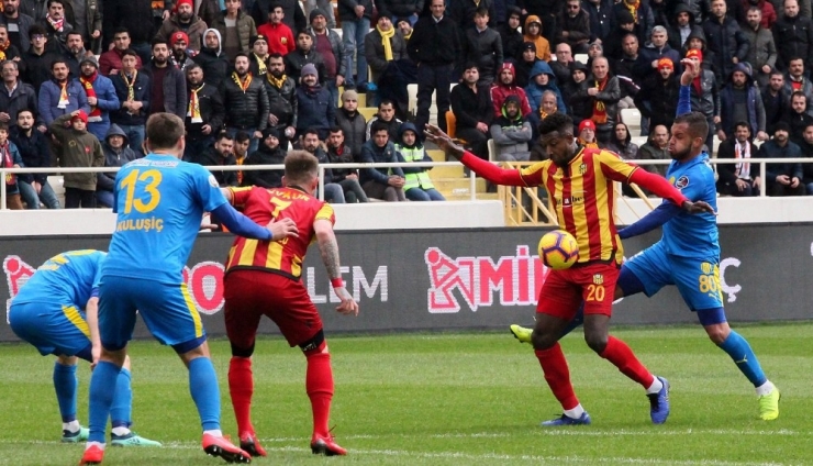 Spor Toto Süper Lig: Evkur Yeni Malatyaspor: 0 -Ankaragücü: 0 (İlk Yarı )