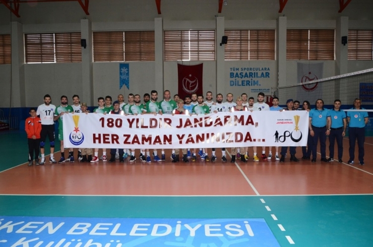 Palandöken Belediyespor Evinde Son Maçını Güle Oynaya Kazandı