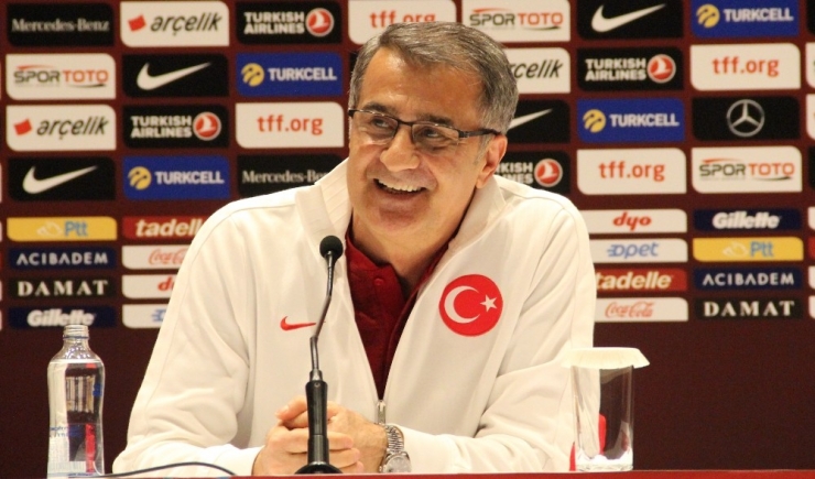 Şenol Güneş: “Hepimiz Burada Ülkenin Birer Askeri Olacağız”
