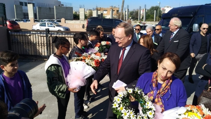 Büyükelçiler Ab Bilim Karavanı’nı Ziyaret Etti